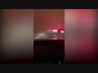 video father sings song to distract daughter from wildfire in california (1)